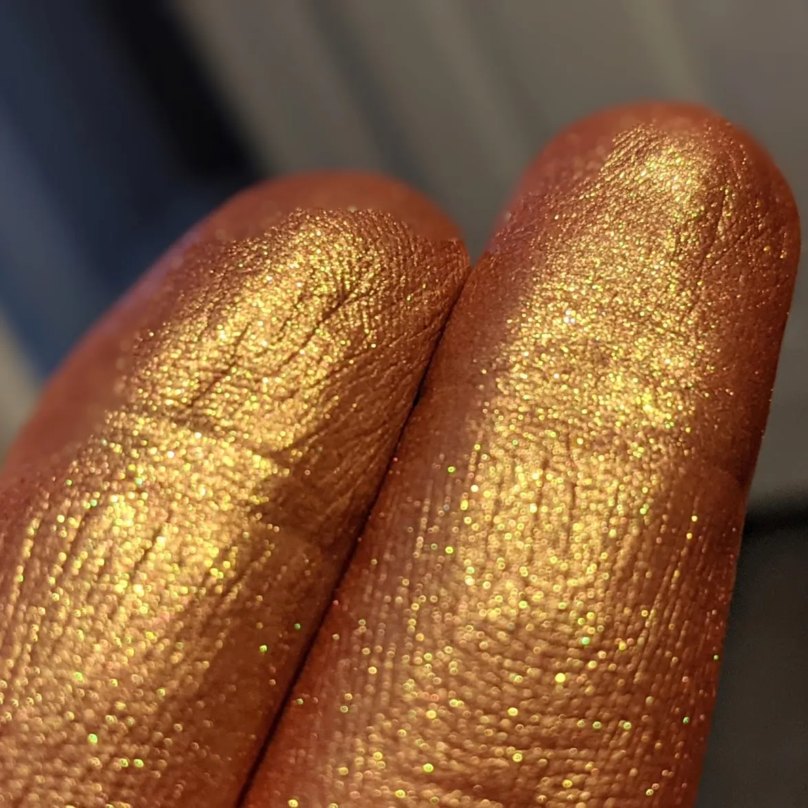 AMANITA - chromatic Eyeshadow