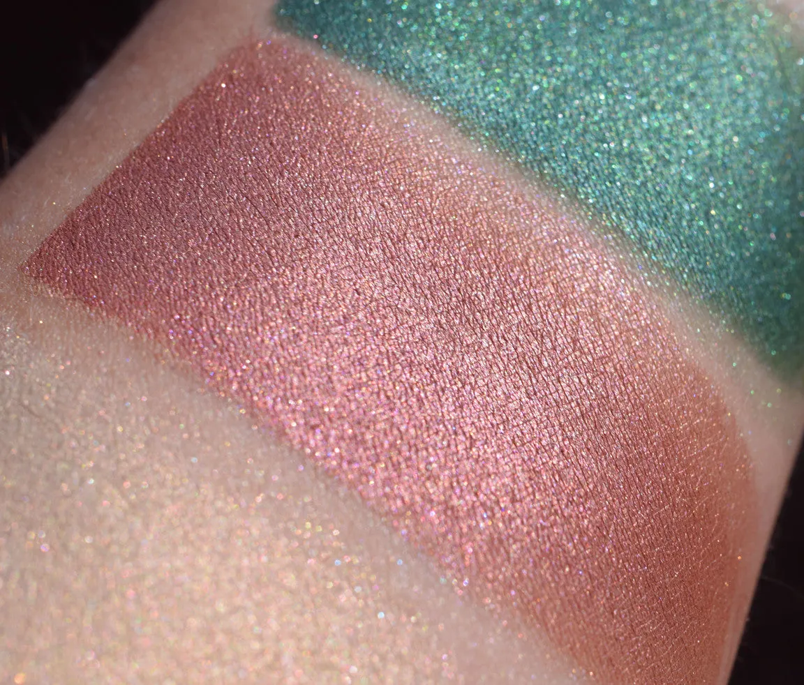 BESOTTED - EYESHADOW