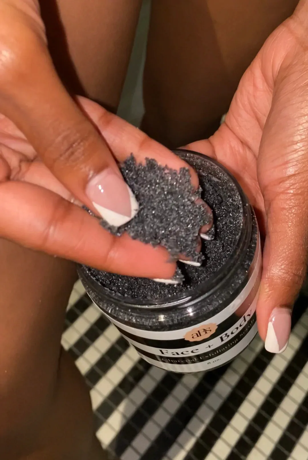 Charcoal Exfoliating Scrub