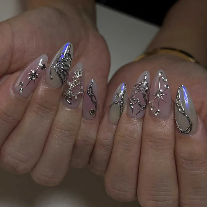 French Leopard Print 3D Diamond Pointed-أظافر صناعية ثلاثية