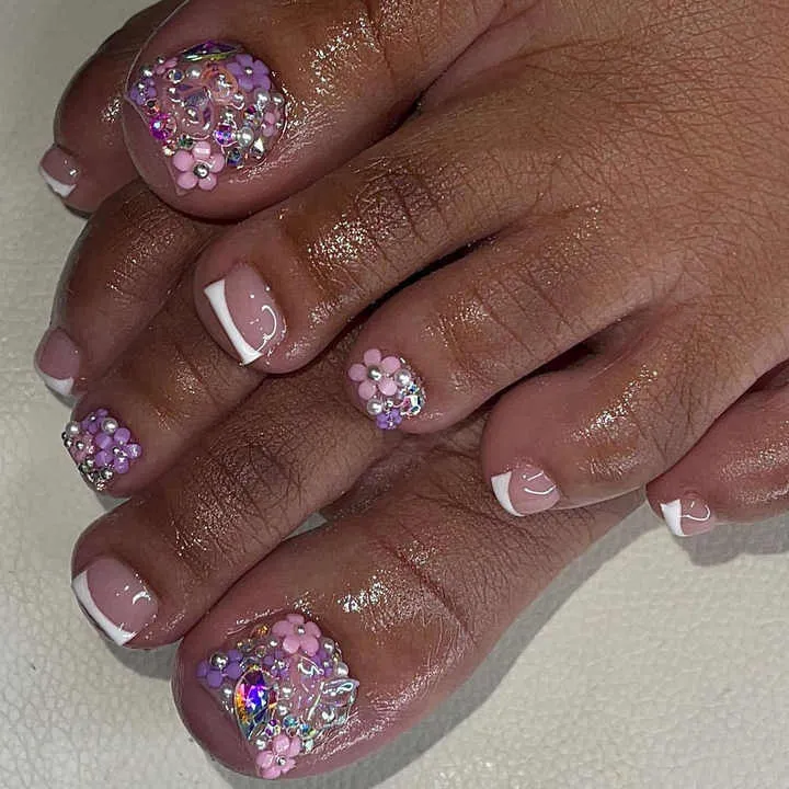 French Style Manicure Fake Nails-أظافر صناعية على الطراز الفرنسي