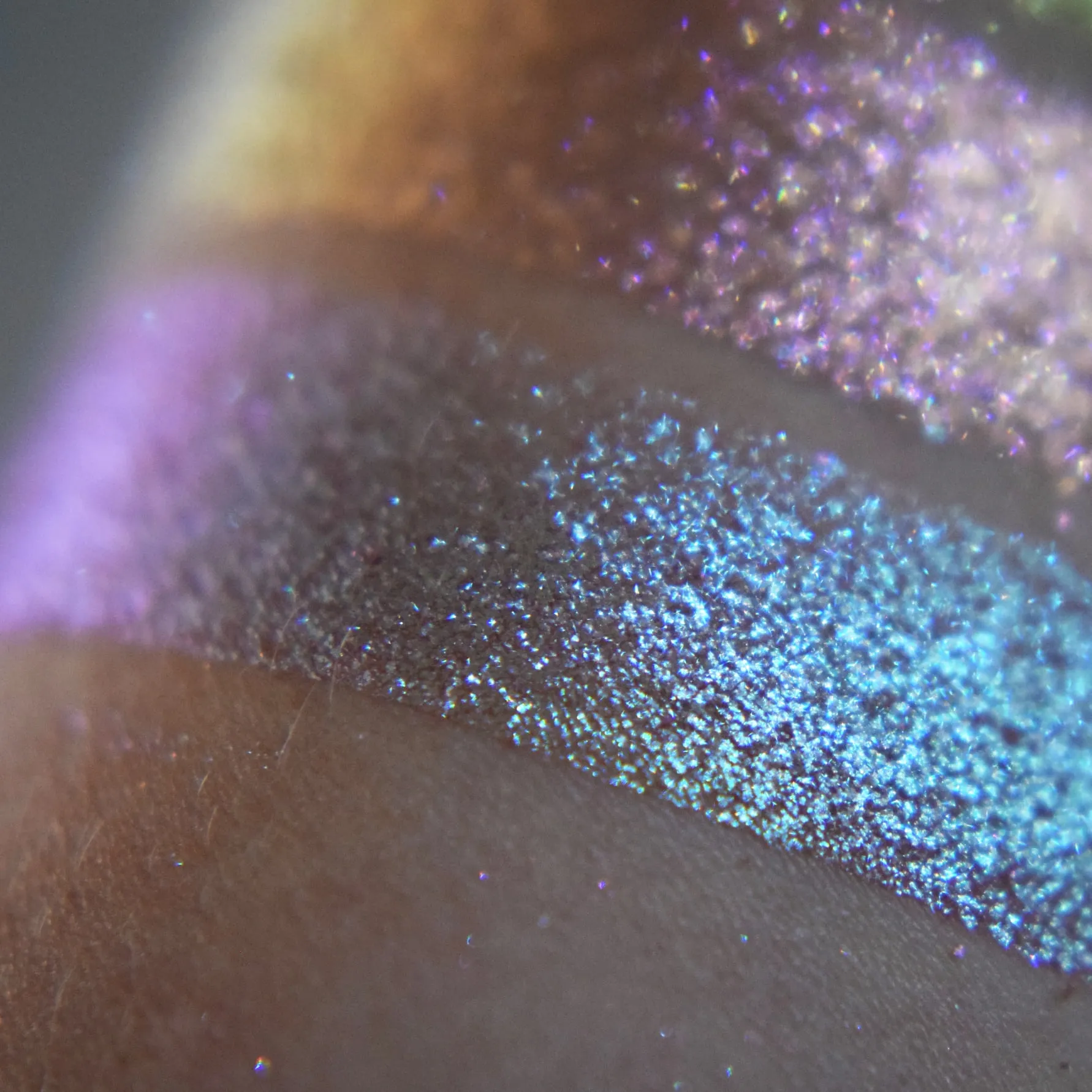 PALLAS ATHENA  - chromatic eyeshadow topper