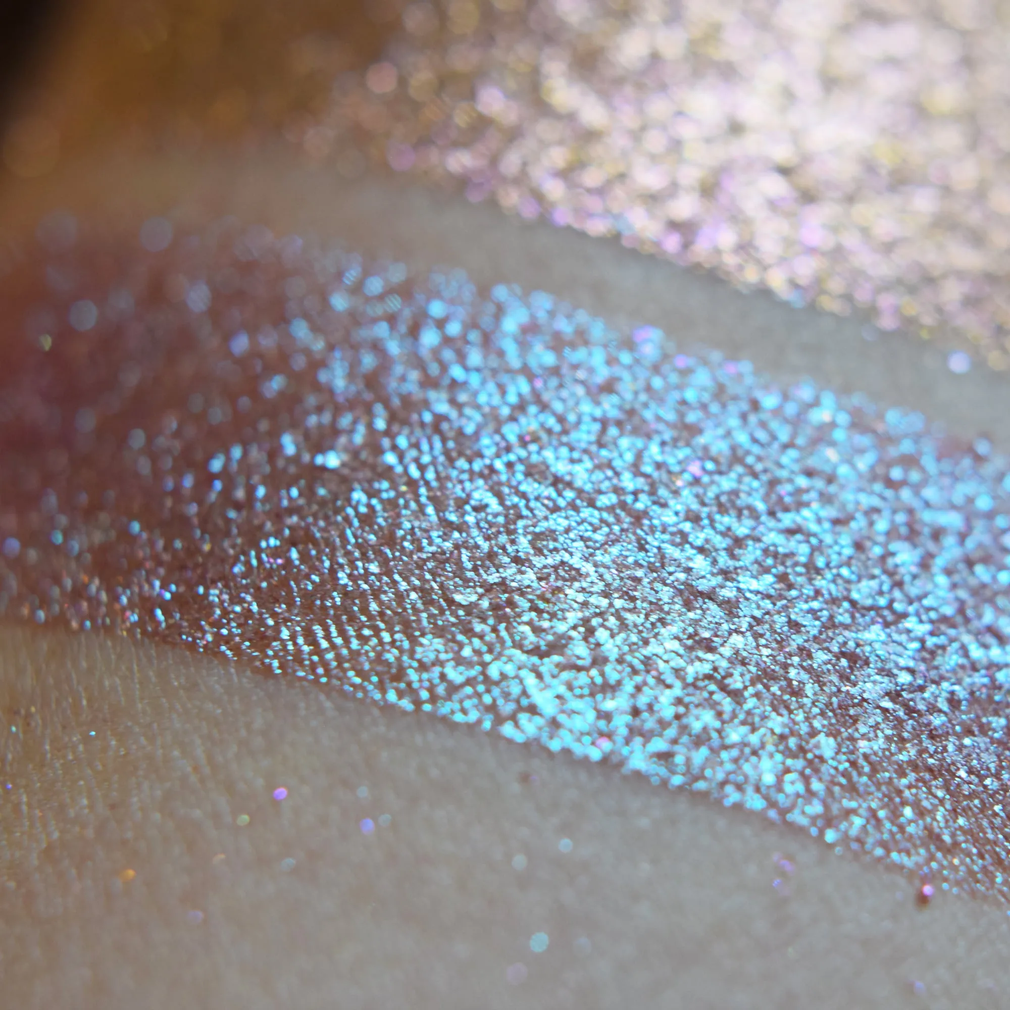 PALLAS ATHENA  - chromatic eyeshadow topper