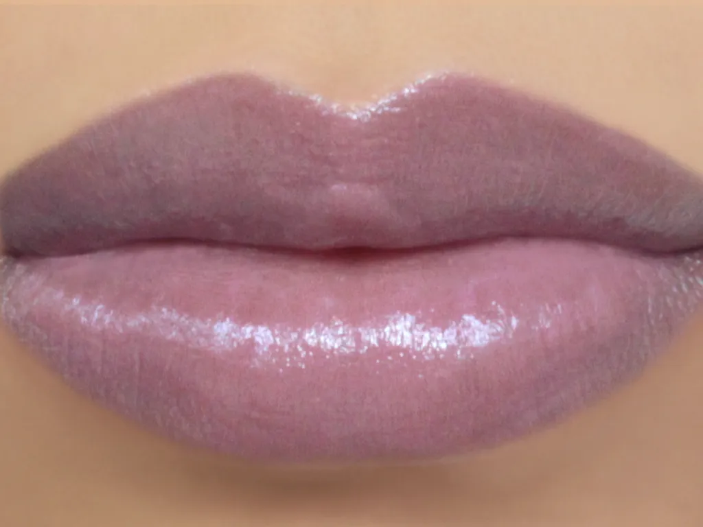 "Whisper" - Mineral Lipstick
